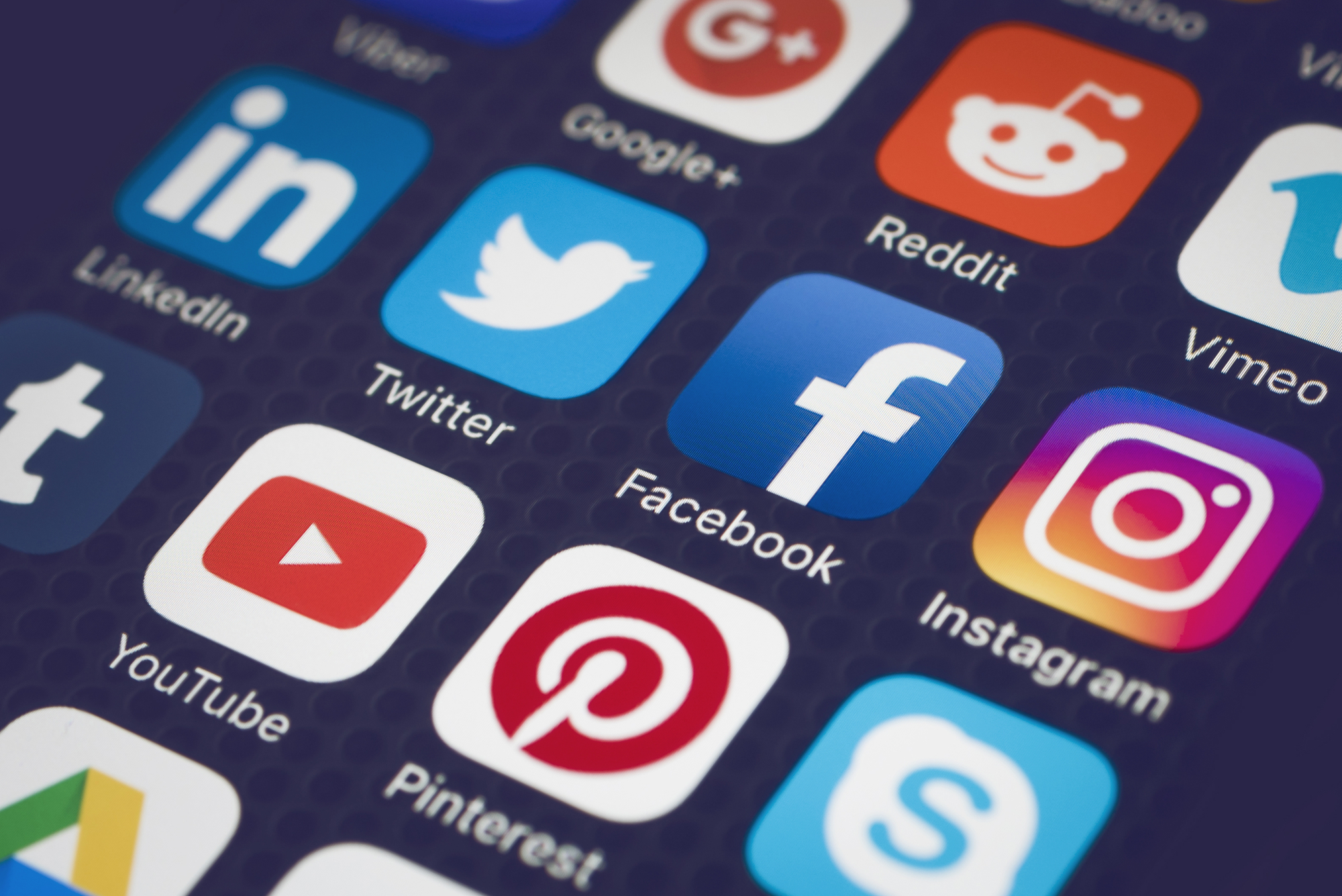 Social Media Marketing 101: Harnessing the Power of Connection